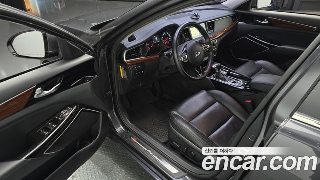 Kia K7 2016 — photo 10