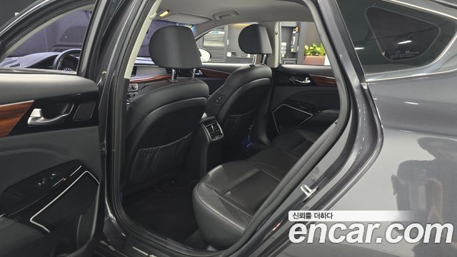 Kia K7 2016 — photo 11