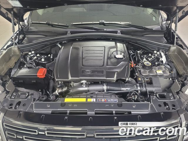 Land Rover Range Rover Velar 2025 — photo 20
