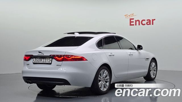 Jaguar XF 2020 — photo 2