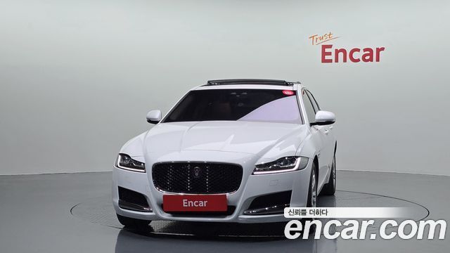 Jaguar XF 2020 — photo 3
