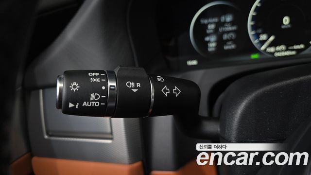 Jaguar XF 2020 — photo 29