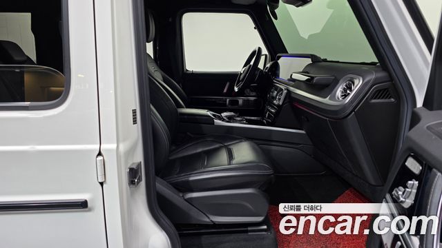 Mercedes-Benz G-Class 2022 — photo 11