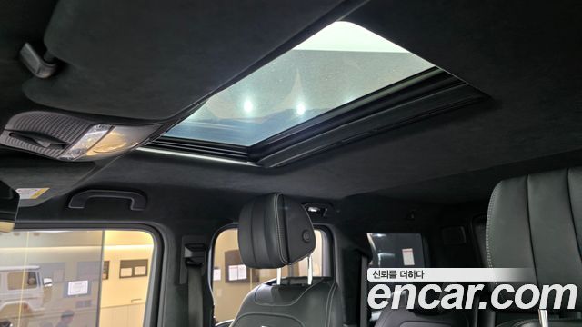 Mercedes-Benz G-Class 2022 — photo 18