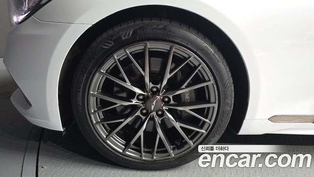 Genesis G80 2019 — photo 5
