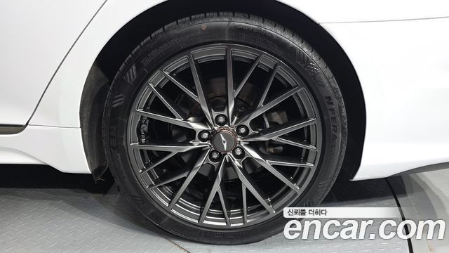 Genesis G80 2019 — photo 7