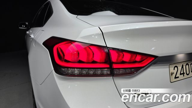 Genesis G80 2019 — photo 9