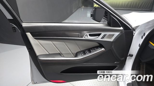 Genesis G80 2019 — photo 14