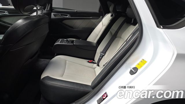 Genesis G80 2019 — photo 16