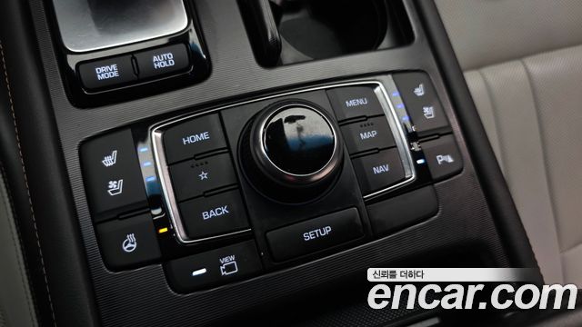 Genesis G80 2019 — photo 33