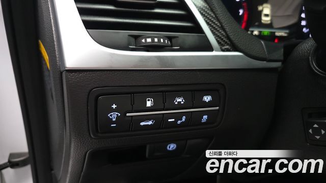 Genesis G80 2019 — photo 35