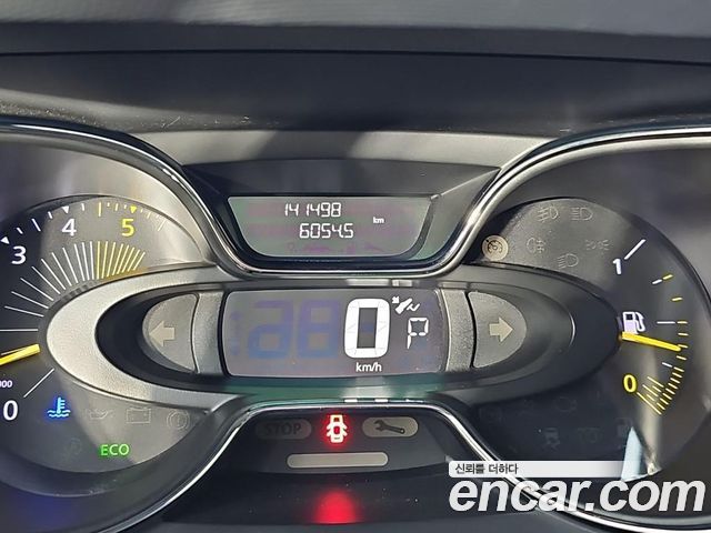 Renault Korea QM3 2014 — photo 7