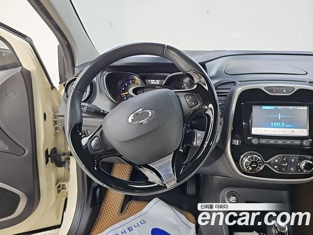 Renault Korea QM3 2014 — photo 9