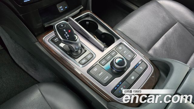 Hyundai Equus 2015 — photo 9