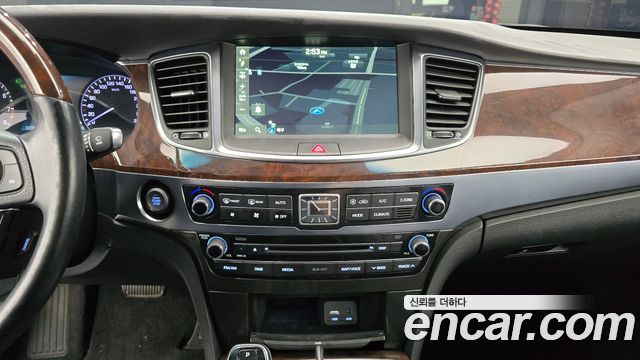 Hyundai Equus 2015 — photo 14