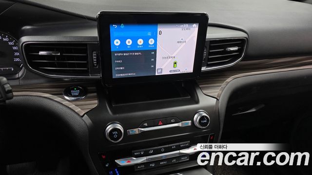Ford Explorer 2020 — photo 14