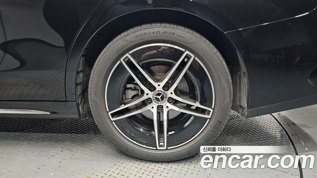 Mercedes-Benz E-Class 2026 — photo 7