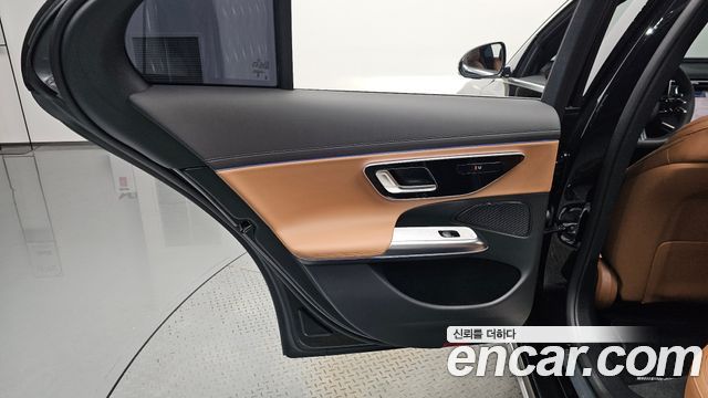 Mercedes-Benz E-Class 2026 — photo 15