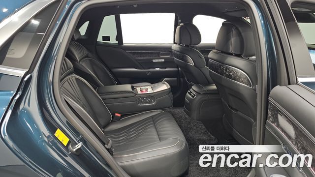 Genesis G90 2023 — photo 18