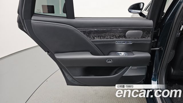 Genesis G90 2023 — photo 15