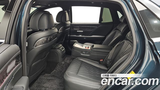 Genesis G90 2023 — photo 16