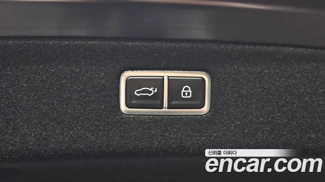 Genesis G90 2023 — photo 37