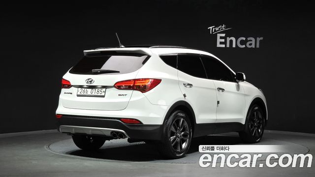 Hyundai Santafe 2014 — photo 2
