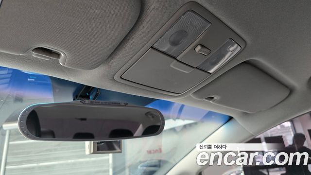 Kia K3 2015 — photo 19