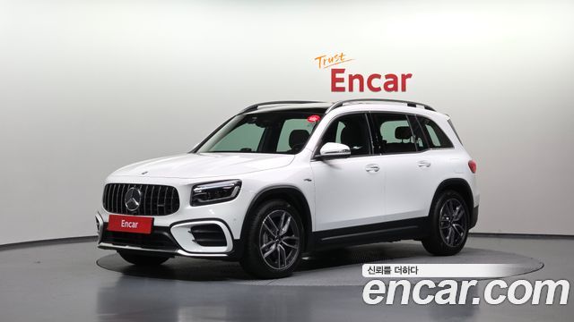 Mercedes-Benz GLB-Class 2025 — photo 1