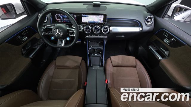 Mercedes-Benz GLB-Class 2025 — photo 7