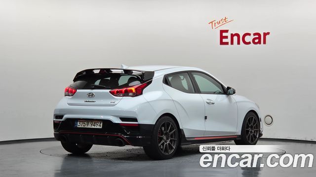 Hyundai Veloster 2021 — photo 2