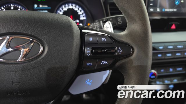 Hyundai Veloster 2021 — photo 22