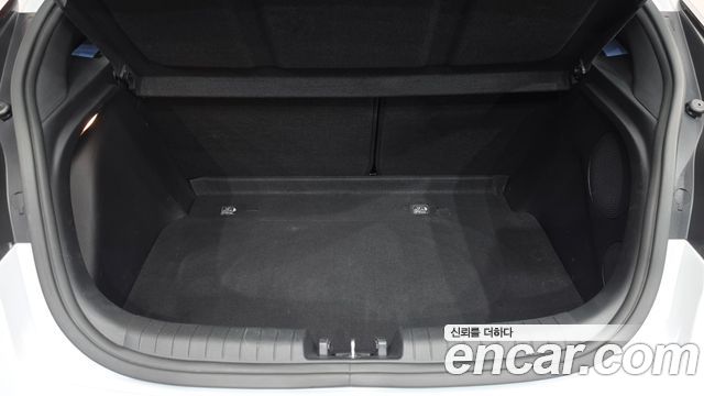 Hyundai Veloster 2021 — photo 23
