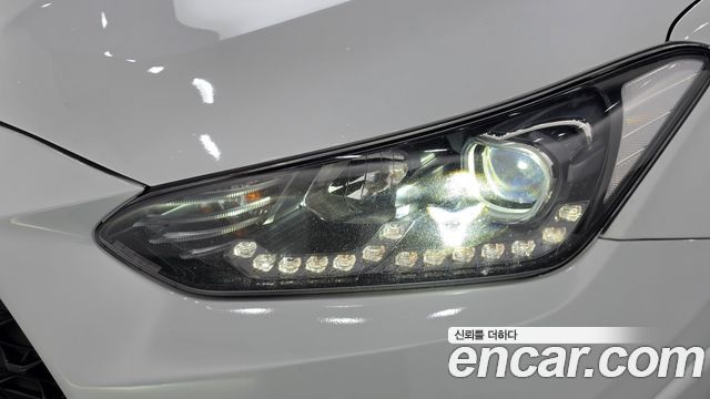 Hyundai Veloster 2021 — photo 8