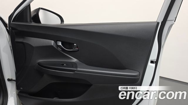 Hyundai Veloster 2021 — photo 15