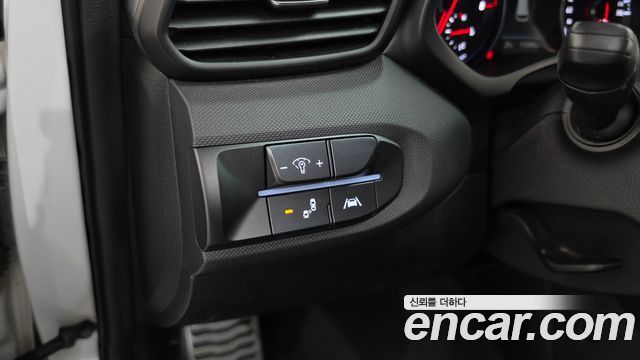 Hyundai Veloster 2021 — photo 27