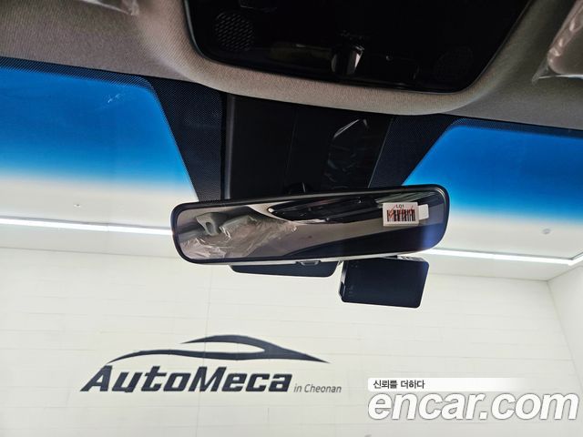 Hyundai Staria 2023 — photo 13