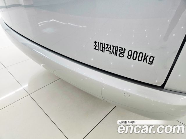 Hyundai Staria 2023 — photo 18