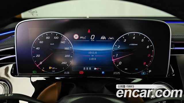Mercedes-Benz E-Class 2026 — photo 11