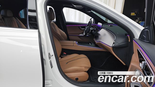 Mercedes-Benz E-Class 2026 — photo 17