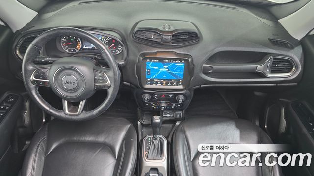 Jeep Renegade 2019 — photo 10