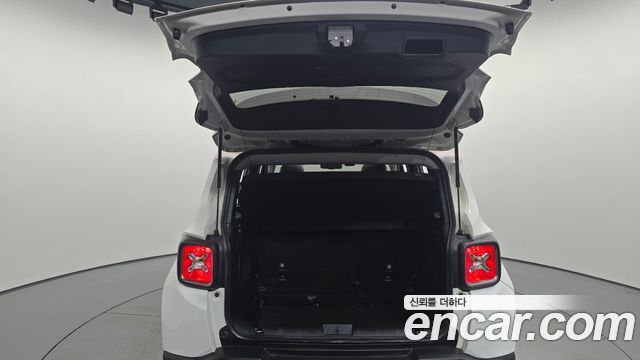 Jeep Renegade 2019 — photo 26