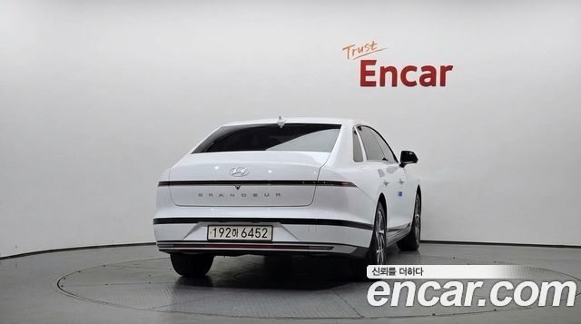 Hyundai Grandeur 2023 — photo 4