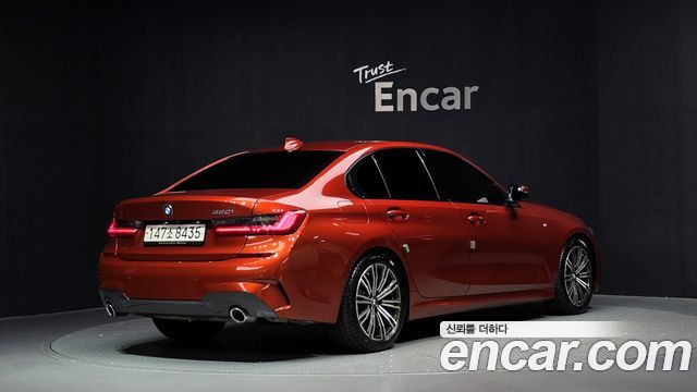 BMW 3-Series 2021 — photo 2