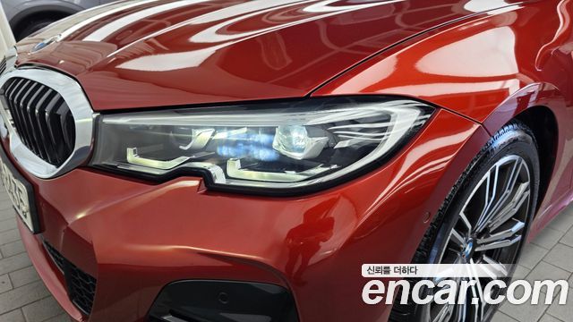 BMW 3-Series 2021 — photo 8