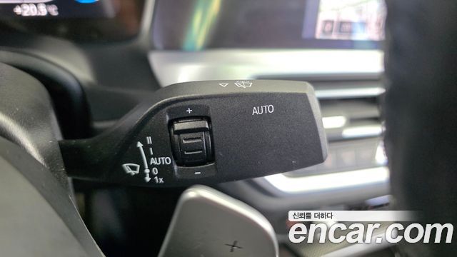 BMW 3-Series 2021 — photo 27