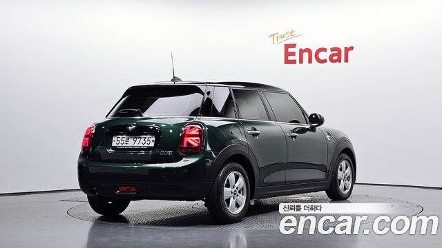Mini Cooper 2019 — photo 2