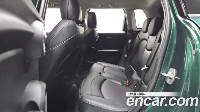 Mini Cooper 2019 — photo 17