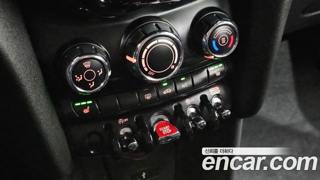 Mini Cooper 2019 — photo 22