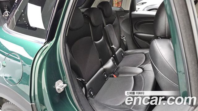 Mini Cooper 2019 — photo 16